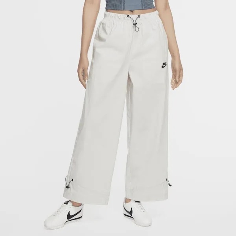 NWT- Nike Pants